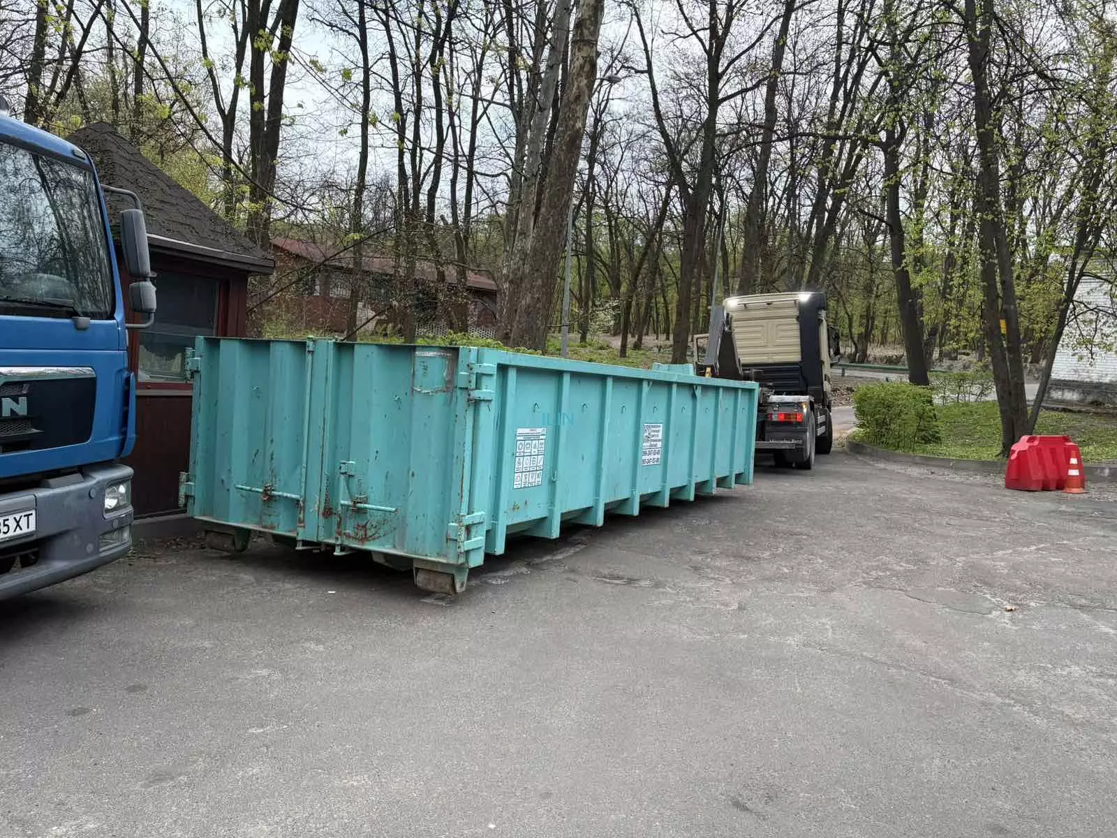 Вивіз будівельного сміття після ремонту покрівлі для Jumbo Grill