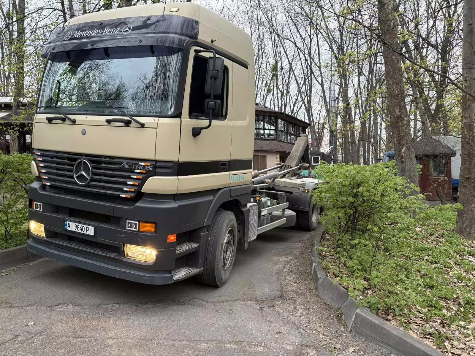 Вивіз будівельного сміття після ремонту покрівлі для Jumbo Grill