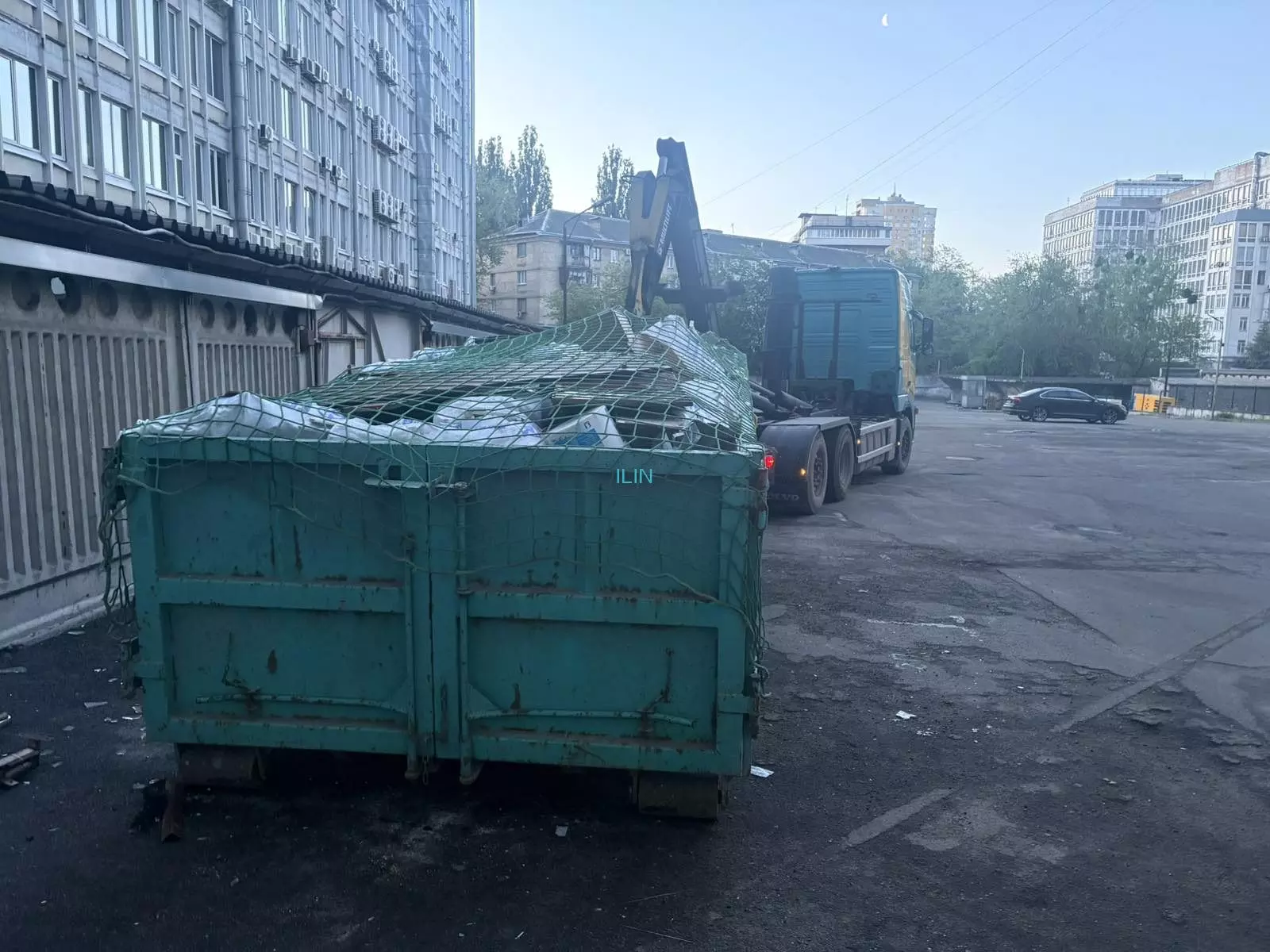 Вивіз сміття під час ремонту офісних приміщень у бізнес-центрі «НЕСТ»